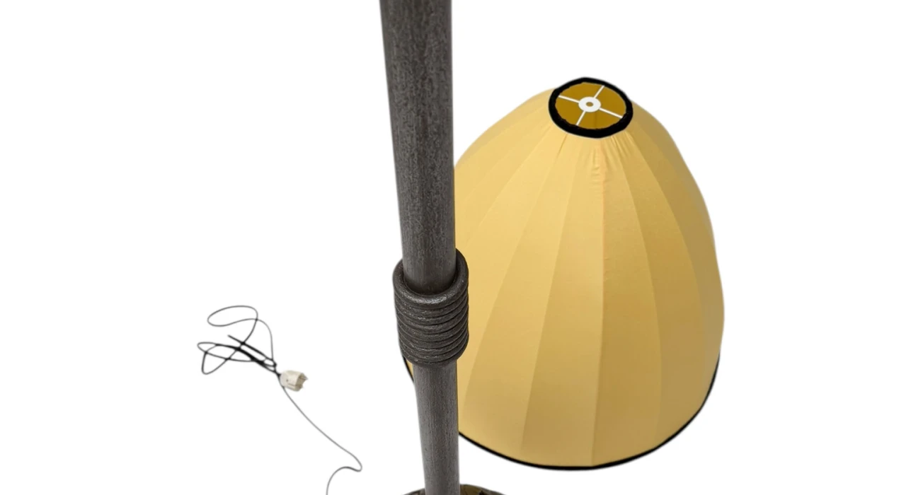 Art Deco Amsterdamse School Floor Lamp by Amsterdamsche Kunstsmederij, 1920s